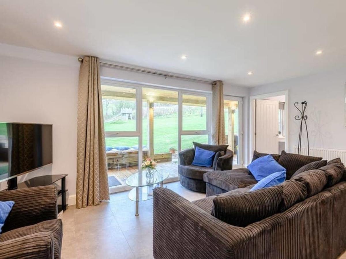 The Hideout, A Detached Lodge, Hot Tub, Heating, Wifi & Parking Long Bredy Exterior foto